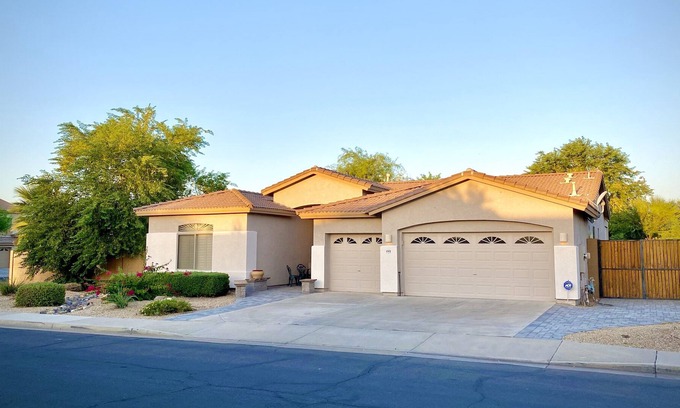 Bell West Ranch House | LOVINGLY FURNISHED ask about surprisingly lower longer term rates