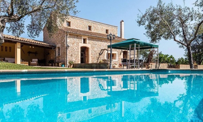 Sa Pobla Villa | Lovingly Restored Traditional Stone House, A/C Private Pool, Large Gardens just minutes to Búger!