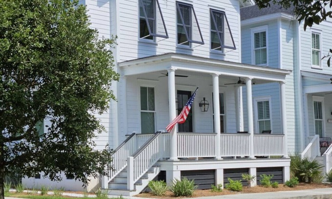 Habersham House | Low Country Home in Beautiful in Habersham