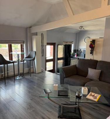 Worlington House | Lower Barn