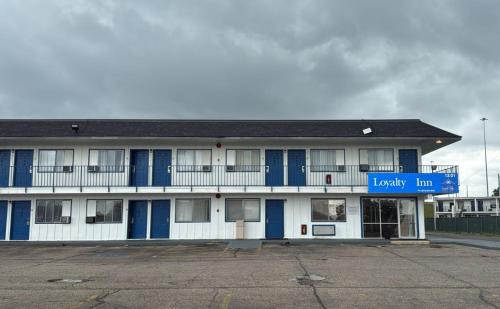 Summit Station Hotel | Loyalty Inn Columbus