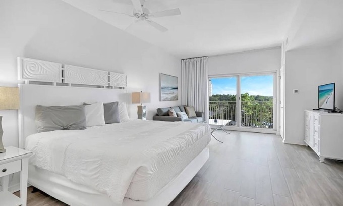 Four Mile Village Condo | Luau Studio in Sandestin!