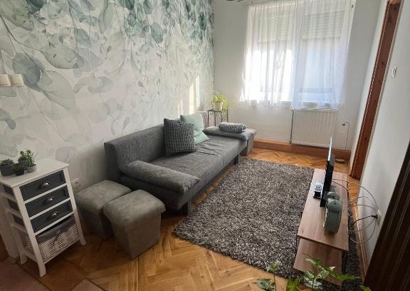 Sarvar Apartment | Luca Vendégház 1. apartman