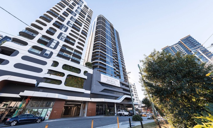 South Brisbane Apartment | Lucid