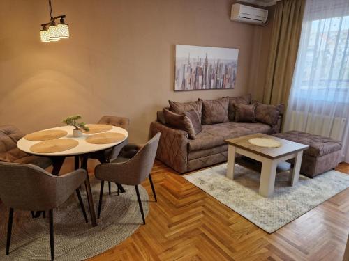 Novi Sad Apartment | Lucky Clover