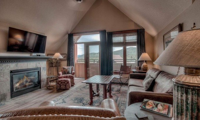 Peak 9 Condo | LUCKY LOCATION @ MAIN ST. STATION w/HEATED POOL & MAGICAL VIEWS~ BASE PEAK 9