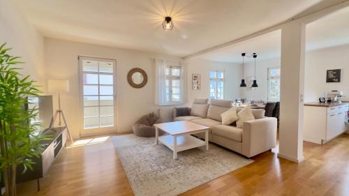 Ludwigsburg Apartment | LudwigsHome 85qm Free Parking Luxus Balcony