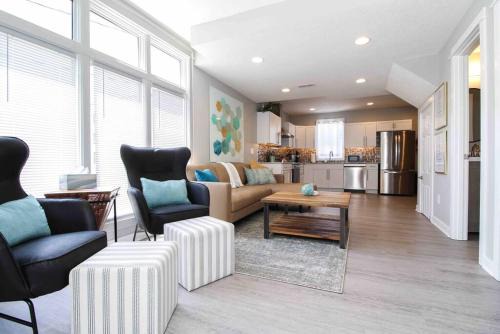 Des Moines House | Lux finishes 4 bedroom DSM home Great location