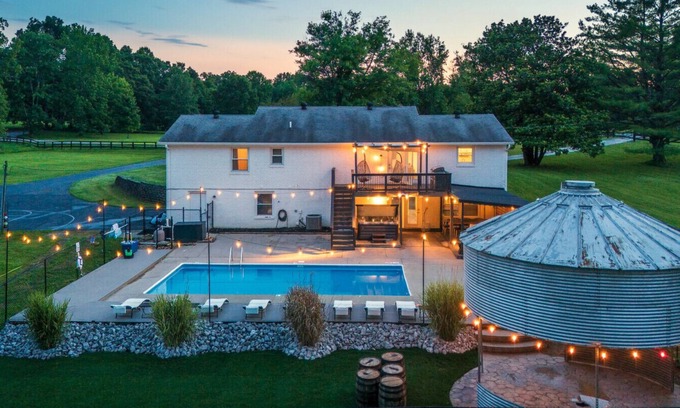 Frankfort House | #LuxBourbon-*Heated Pool, HotTub