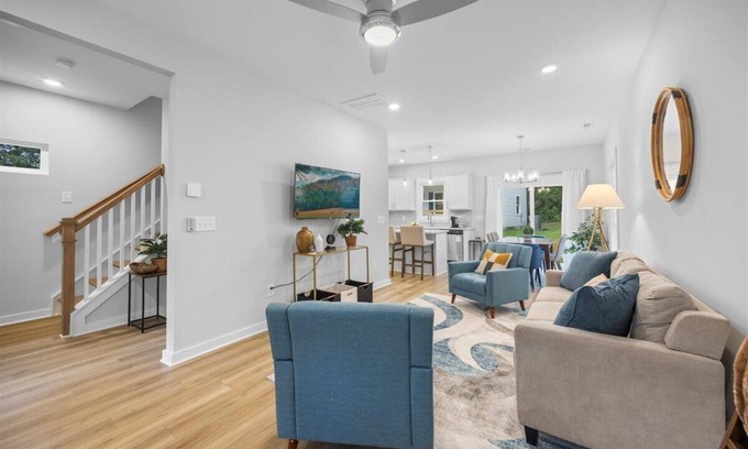 Durham House | Luxe 3BR Near Duke, DPAC, NCCU & Downtown Durham with Free Parking and Fast WiFi