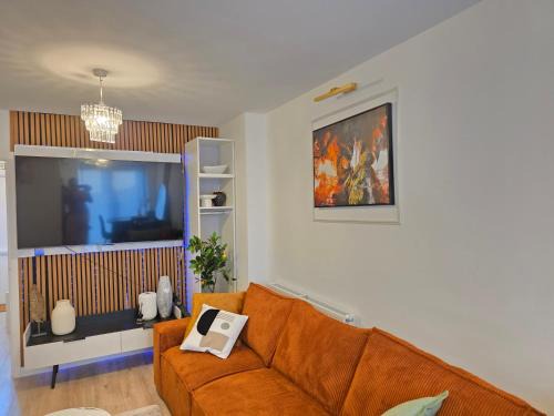 Brympton House | Luxe Home To Rent Yeovil