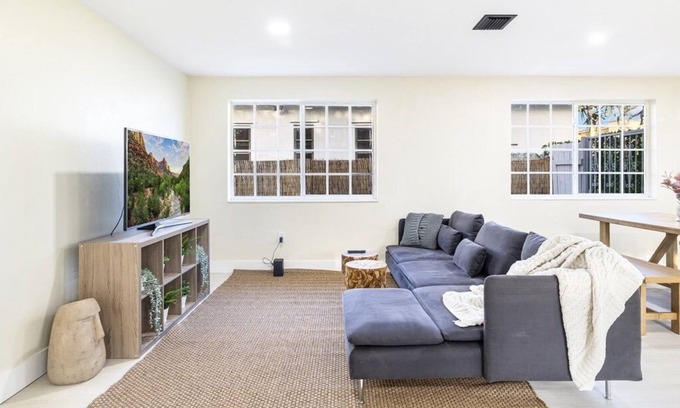Hialeah House | Luxe Private Hialeah Getaway Near Downtown Miami!