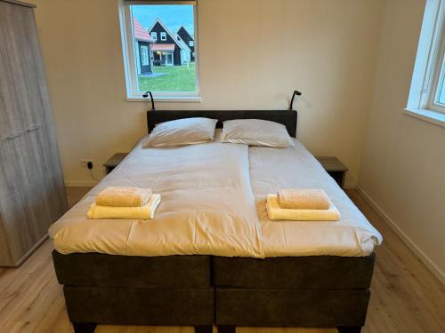 Scherpenisse House | Luxe Stay with Sauna & Garden