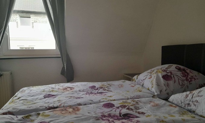 Barmen Apartment | Luxuriöse großzügige Wohnung mit einem Schlafzimmer