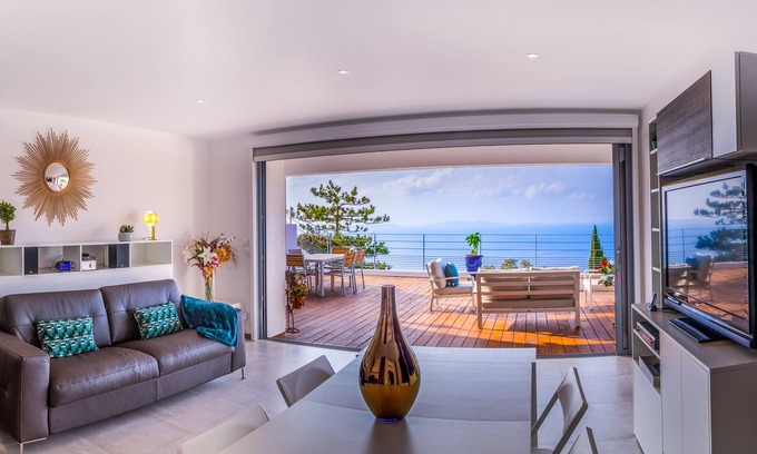 Le Rayol Apartment | Luxurious appartement with terrace- private pool