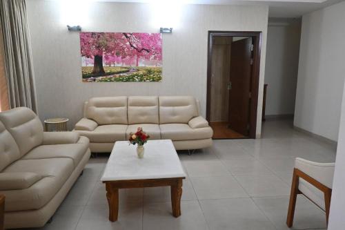 Gurugram Apartment | Luxurious 3BHK Apartment in Gurgaon with City and Garden Views