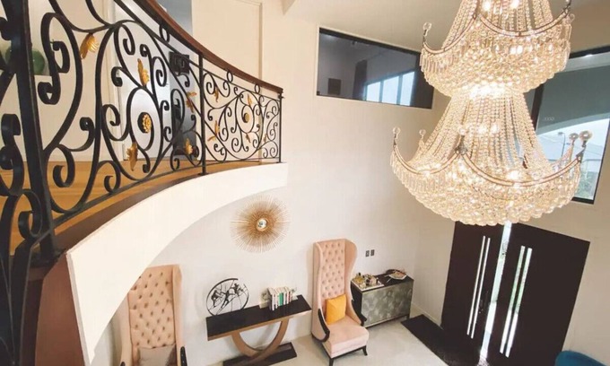 Rochedale House | Luxurious 5 BDR House-Rochedale