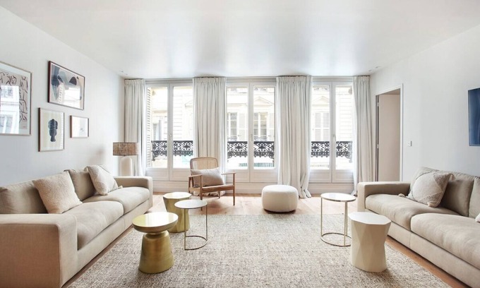 Quartier de la Porte-Saint-Denis Apartment | Luxurious and new apartment in the center of Paris