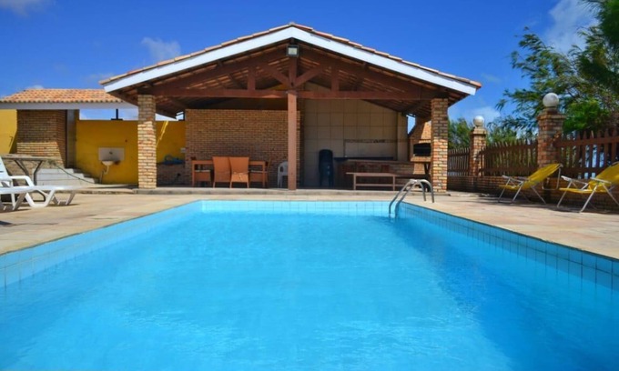 Sucatinga House | Luxurious beach house with pool, seafront terrace.