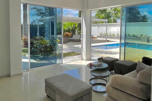 Pereira Villa | Luxurious Country House