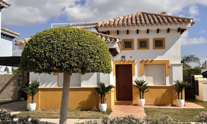 Torre-Pacheco Villa | Luxurious Frontline Golf Villa on Mar Menor Golf
