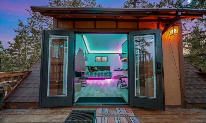 Big Bear City Apartment | Luxurious Getaway w/ XL jacuzzi & lighting experience