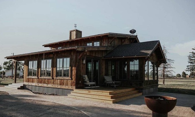 Dillon Cabin | Luxurious Hideaway from BeaverHead River - Cervelli