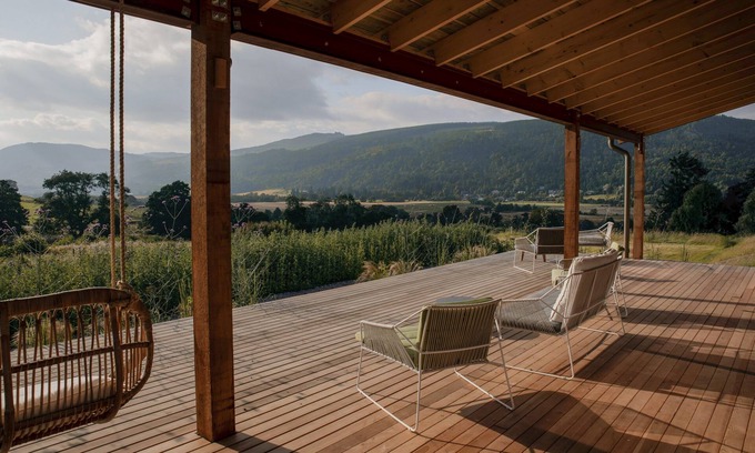 Aberfeldy House | Luxurious Lodge With Superb Decking Area