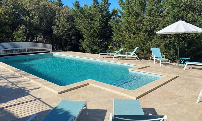 Saumane-de-Vaucluse Villa | Luxurious Provencal detached villa 5* located 1 minute from golf course