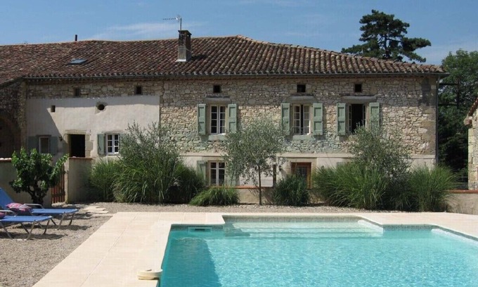 Venes Other | Luxurious Stone Farmhouse nr Albi, Private Pool, huge Park, close Amenities
