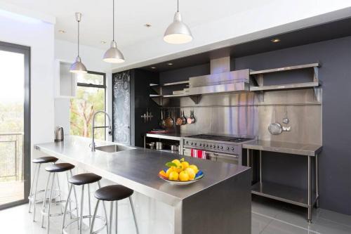 Geilston Bay House | Luxurious, Tranquil and Private