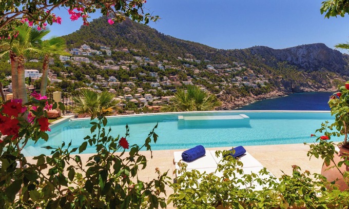 Port d'Andraitx Villa | Luxurious villa with amazing sea view and mesmerizing sunsets in Cala Llamp