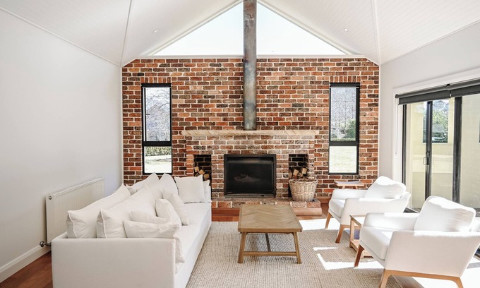 Bowral House | Luxury 10-Person Haven w/Pool