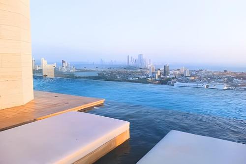 El Cabrero Apartment | Luxury 2B, stunning View 4 Blocks from walled City