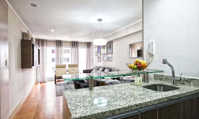 Miraflores Condo | Luxury 2BDR in Miraflores - UP1, A/C, Soundproof windows, Pool, BBQ