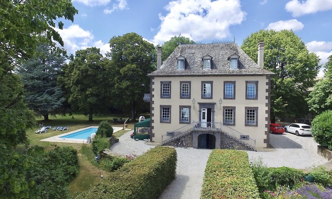 Lacroix-Barrez House | Luxury (4 Star) Manor House in the heart of rural Aveyron