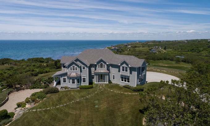 New Shoreham House | Luxury 5500sf home with Ocean Views on Block Island