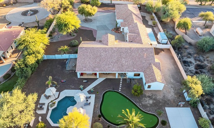 Pinnacle Peak House | Luxury 6BR Estate Heated Pool, Games & Resort