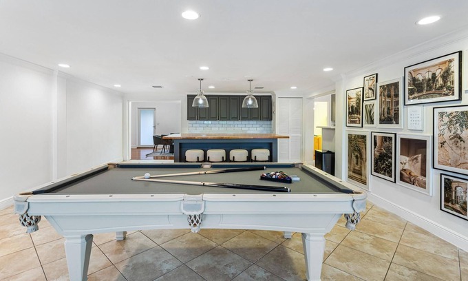 El Portal House | Luxury 6BR Villa w/Private Pool, Billiards, Volleyball & More