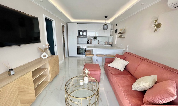 Cap d'Ail Apartment | Luxury apartment AC sea view 5min to Monaco ! Overflowing swimming pool