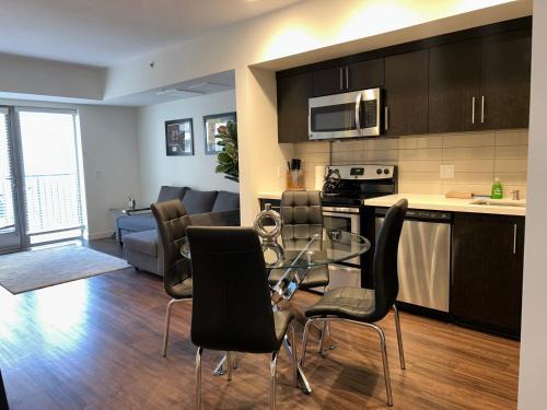 Little Armenia Apartment | LUXURY APARTMENT IN HOLLYWOOD