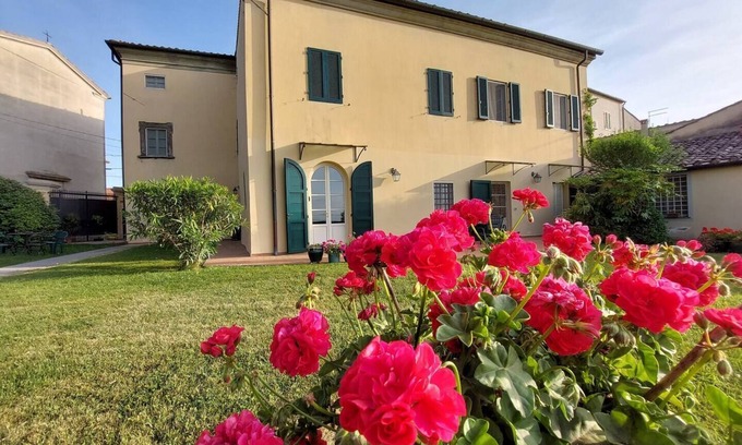 Soiana Apartment | Luxury Apartment in Tuscany in a Palazzo with Swimming Pool, Garden and Parking