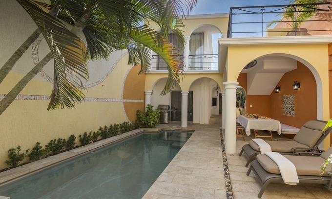 Barrio de Santiago Villa | Luxury Colonial Villa In Historic Center - Santiago. A decade of happy guests.