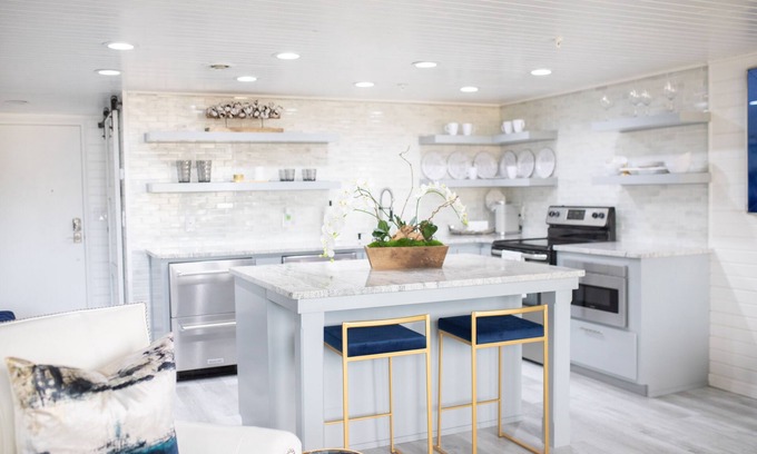 Afton Condo | Luxury Condo on Grand Lake, Pool, Tennis, Basketball, Right Next to Shangri-La