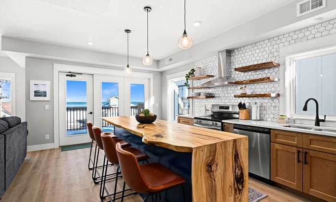 Park Point Condo | Luxury Condo w/Beach Access | Dragestil 717-3