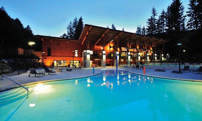 Lindell Beach Cottage | Luxury cottage @ Cultus Lake South - A stunning family oriented resort community
