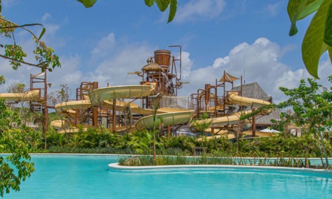 Puerto Juarez Resort | Luxury family resort suite w/kitchen