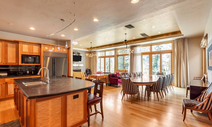Salt Lake Mountain Resorts House | Luxury for the Powder Hound, ski-in/out to Snowbird