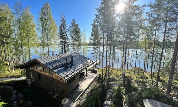Vaajakoski Villa | Luxury guesthouse, beachfront sauna