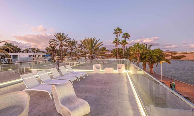 Meloneras House | Luxury Holiday Home Near the Beach with Sea Vew,Terrace, A/C & WiFi